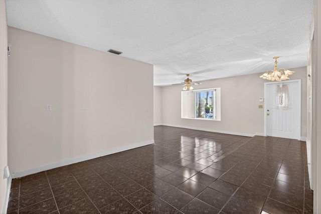 225 S Sequoia Drive, West Palm Beach, FL 33409