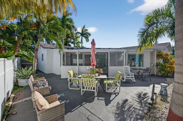 225 S Sequoia Drive, West Palm Beach, FL 33409