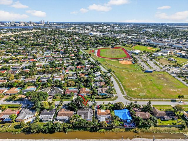 225 S Sequoia Drive, West Palm Beach, FL 33409