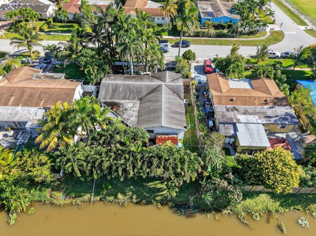 225 S Sequoia Drive, West Palm Beach, FL 33409