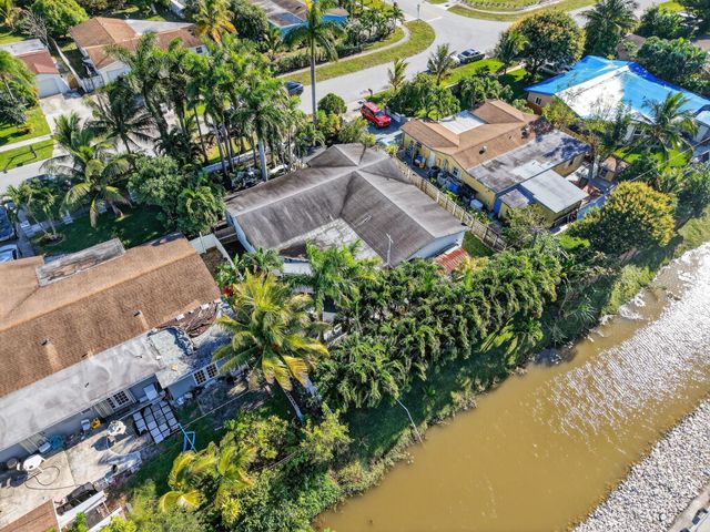 225 S Sequoia Drive, West Palm Beach, FL 33409