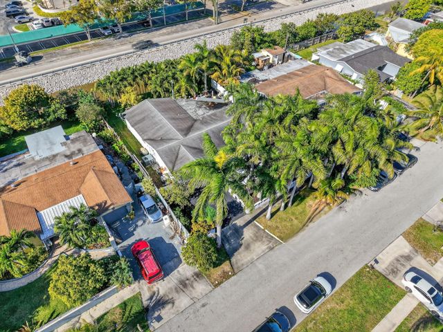 225 S Sequoia Drive, West Palm Beach, FL 33409