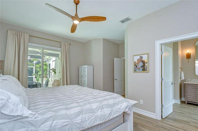 3530 FOX SQUIRREL LANE, Valrico, FL 33596