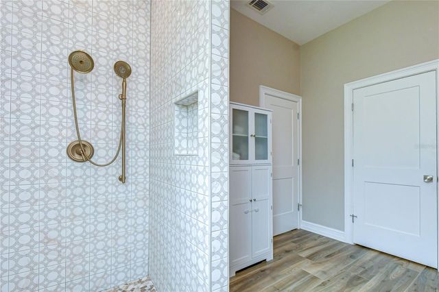 3530 FOX SQUIRREL LANE, Valrico, FL 33596