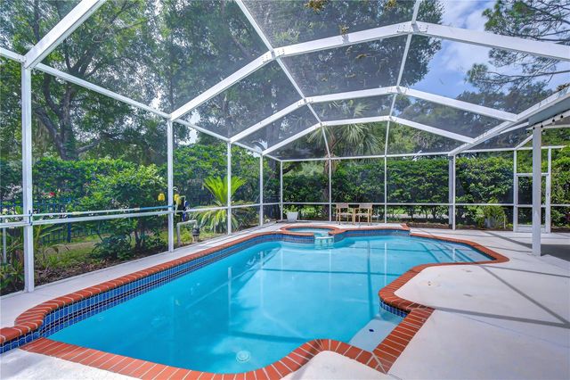 3530 FOX SQUIRREL LANE, Valrico, FL 33596