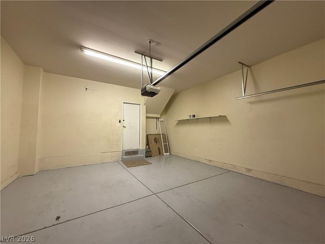 1069 Slate Crossing Lane 2, Henderson, NV 89002