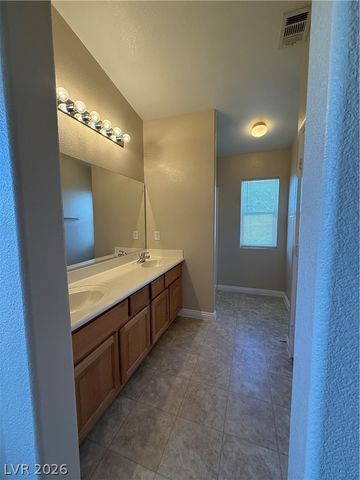 1069 Slate Crossing Lane 2, Henderson, NV 89002