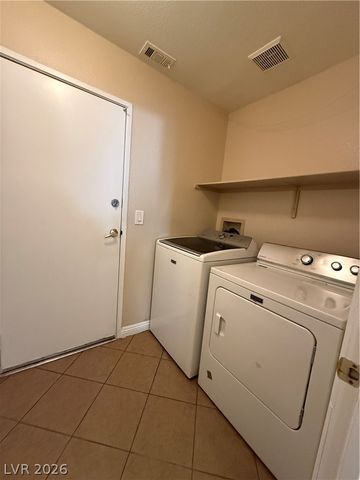 1069 Slate Crossing Lane 2, Henderson, NV 89002