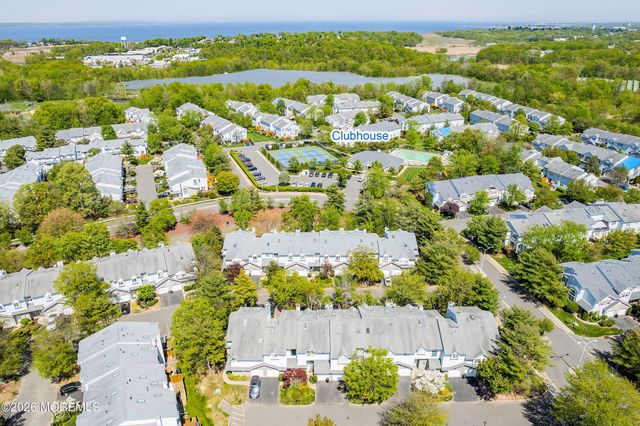 35 Harbor Bay Circle 384, Laurence Harbor, NJ 08879