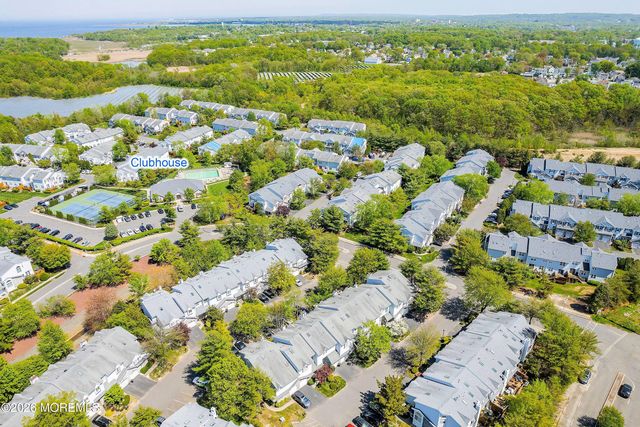 35 Harbor Bay Circle 384, Laurence Harbor, NJ 08879