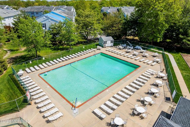 35 Harbor Bay Circle 384, Laurence Harbor, NJ 08879