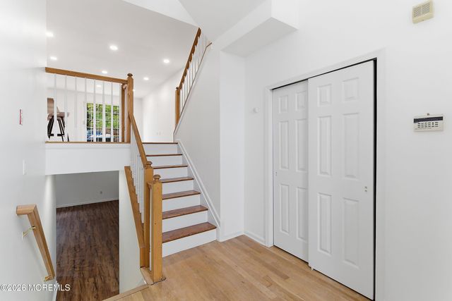 35 Harbor Bay Circle 384, Laurence Harbor, NJ 08879