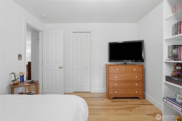 3637 22nd Avenue W, Seattle, WA 98199