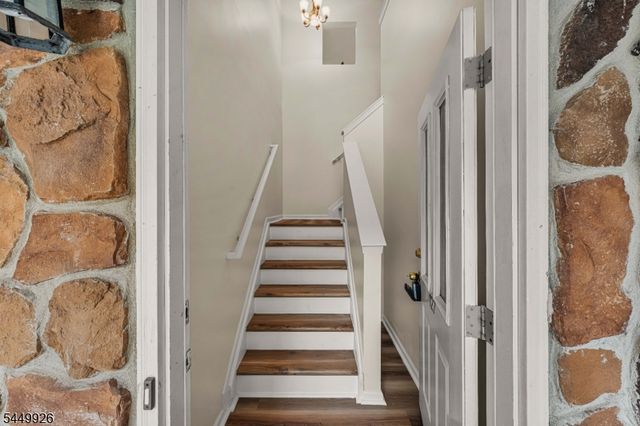 127 Chariot Ct, Piscataway Twp., NJ 08854