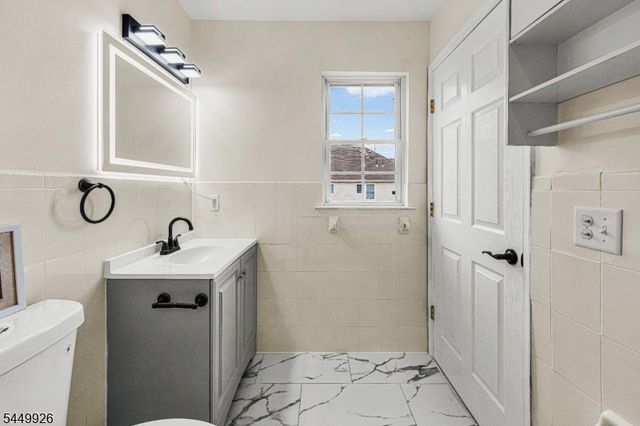 127 Chariot Ct, Piscataway Twp., NJ 08854