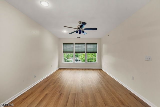 127 Chariot Ct, Piscataway Twp., NJ 08854