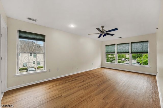 127 Chariot Ct, Piscataway Twp., NJ 08854