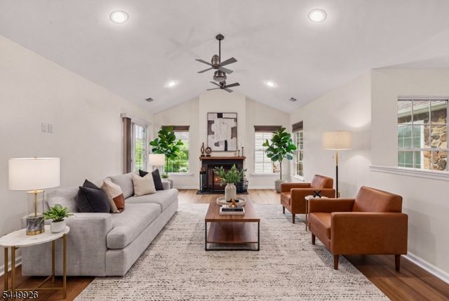 127 Chariot Ct, Piscataway Twp., NJ 08854