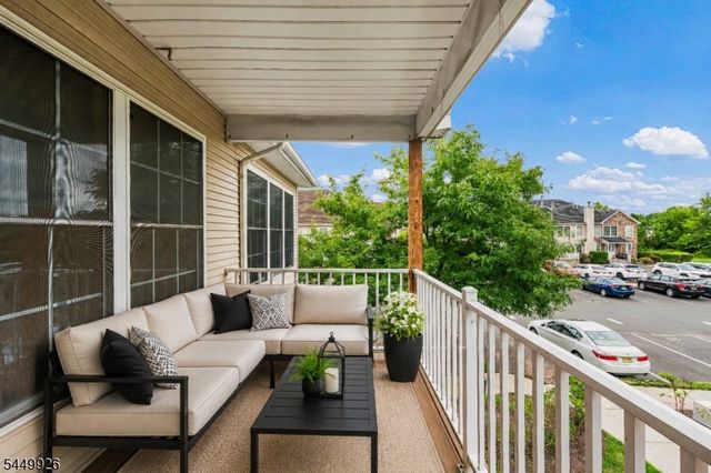 127 Chariot Ct, Piscataway Twp., NJ 08854