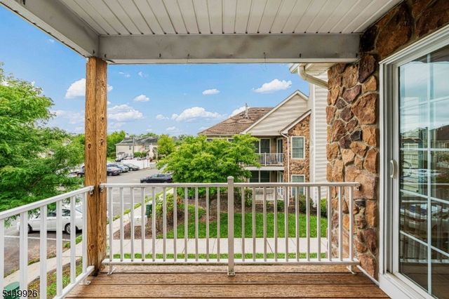 127 Chariot Ct, Piscataway Twp., NJ 08854