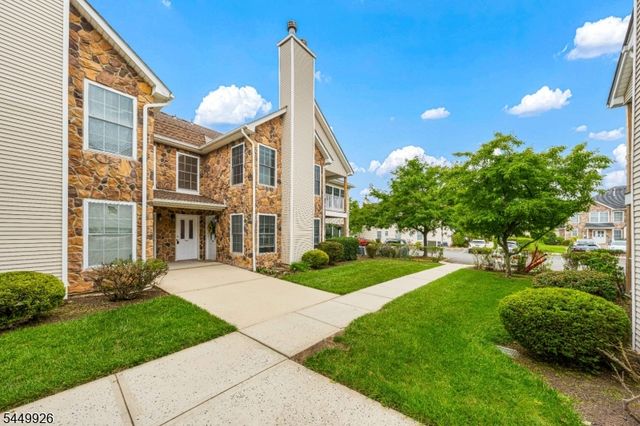 127 Chariot Ct, Piscataway Twp., NJ 08854