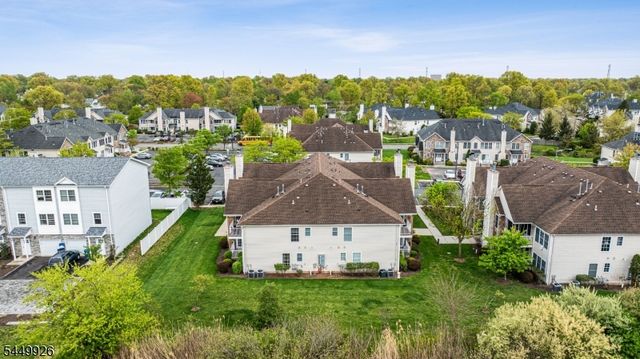 127 Chariot Ct, Piscataway Twp., NJ 08854