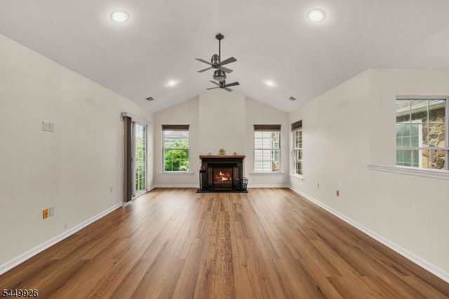 127 Chariot Ct, Piscataway Twp., NJ 08854