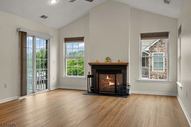 127 Chariot Ct, Piscataway Twp., NJ 08854