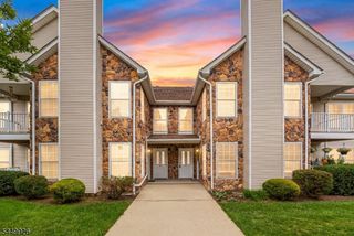 127 Chariot Ct, Piscataway Twp., NJ 08854