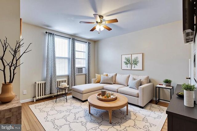 928 19TH ST NE, Washington, DC 20002