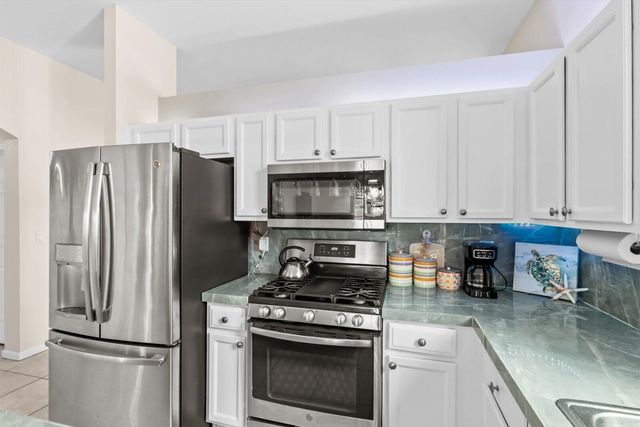 4668 SE Winter Haven Court, Stuart, FL 34997