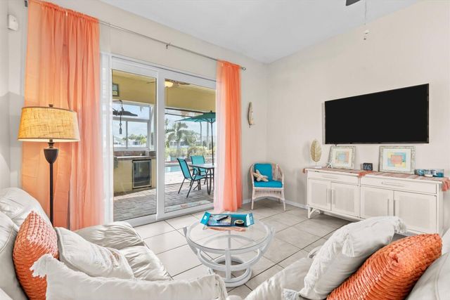 4668 SE Winter Haven Court, Stuart, FL 34997