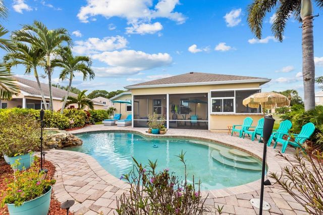 4668 SE Winter Haven Court, Stuart, FL 34997