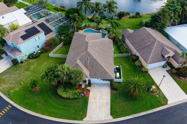 4668 SE Winter Haven Court, Stuart, FL 34997