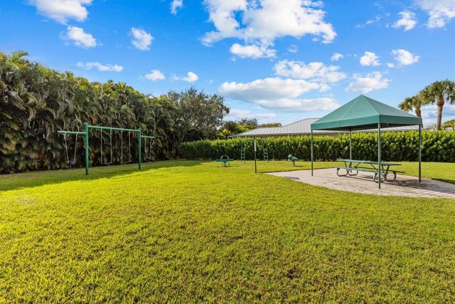 4668 SE Winter Haven Court, Stuart, FL 34997