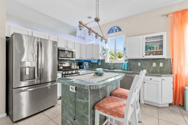 4668 SE Winter Haven Court, Stuart, FL 34997