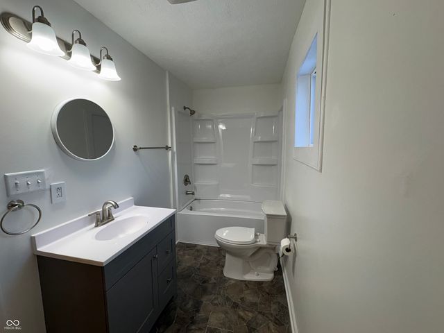 151 S Grant Street, Cloverdale, IN 46120