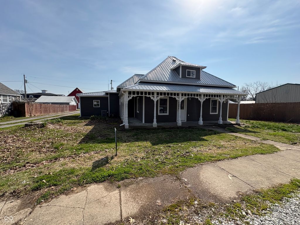 151 S Grant Street, Cloverdale, IN 46120