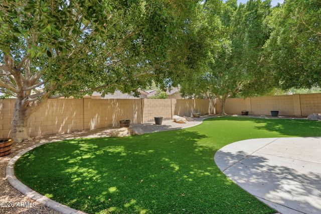 8242 W MELINDA Lane, Peoria, AZ 85382
