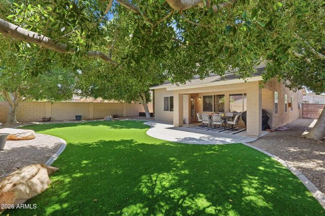 8242 W MELINDA Lane, Peoria, AZ 85382