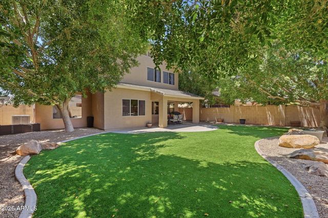 8242 W MELINDA Lane, Peoria, AZ 85382