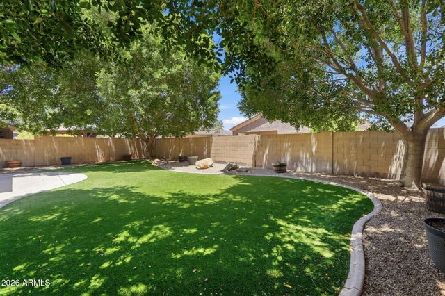 8242 W MELINDA Lane, Peoria, AZ 85382