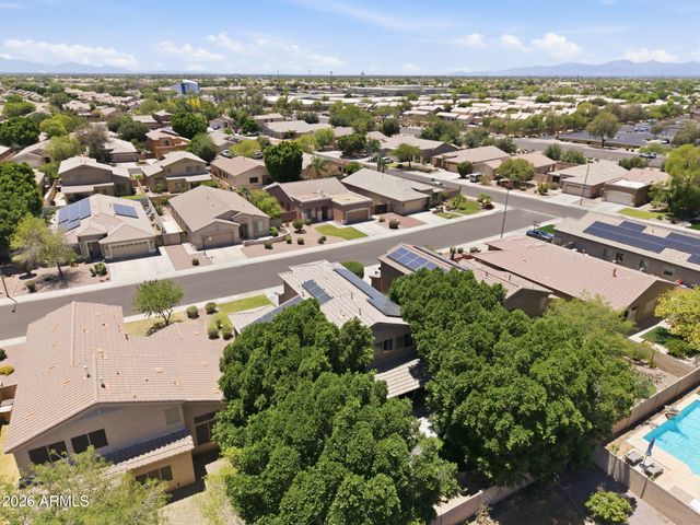 8242 W MELINDA Lane, Peoria, AZ 85382