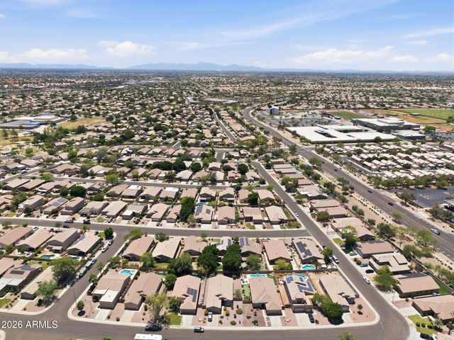 8242 W MELINDA Lane, Peoria, AZ 85382