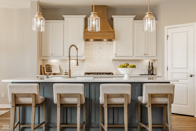 5778 Bentbrook Drive, Bargersville, IN 46106