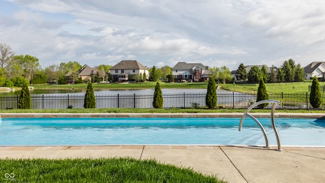 5778 Bentbrook Drive, Bargersville, IN 46106