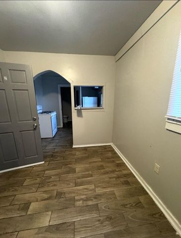 4716 Mccook Avenue, East Chicago, IN 46312