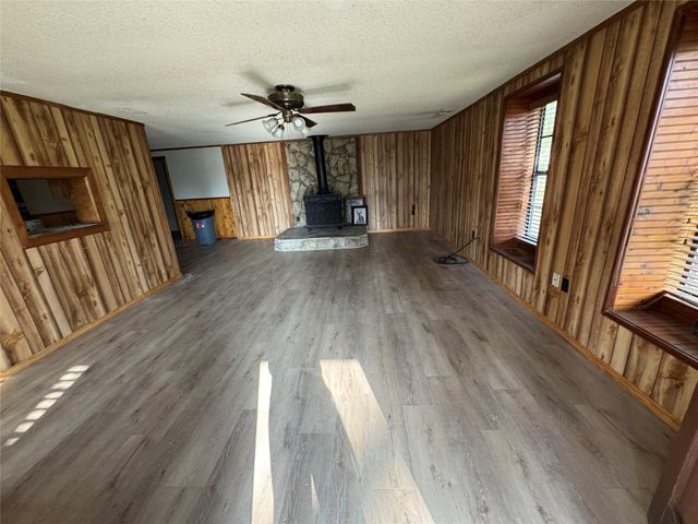 201 2nd Street, Brazoria, TX 77422