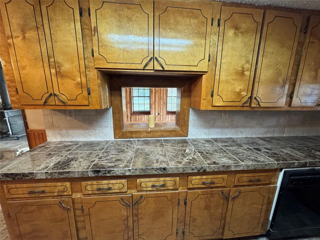 201 2nd Street, Brazoria, TX 77422