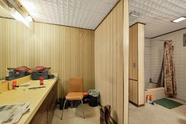 308 S San Jacinto Street, Whitney, TX 76692